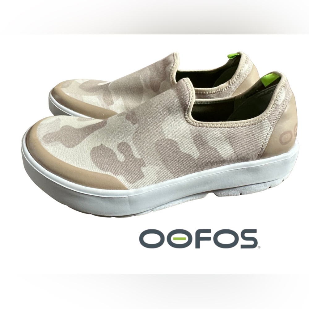 OOFOS Women’s Camo Slip-On Shoes - Tan and White
